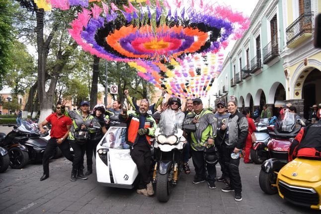 Emprenden bikers rodada turística en Tlaxcala Capital