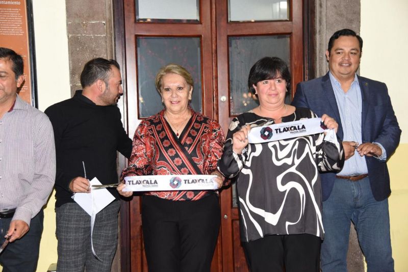 Inaugura Maribel Pérez Arenas barra de información turística en Tlaxcala Capital