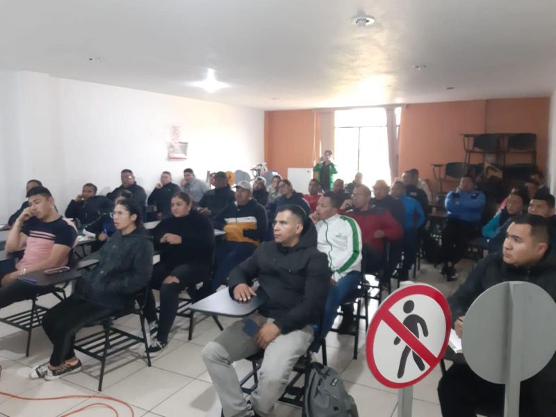 Capacitan a policías municipales de Tlaxcala Capital